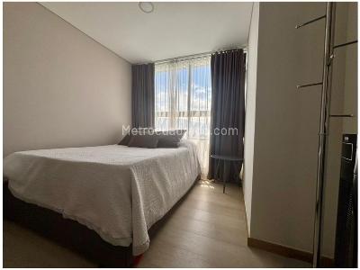 Apartamento de 2 alcobas en venta en El Poblado, Medellín, 78 m² · foto 11 de 18