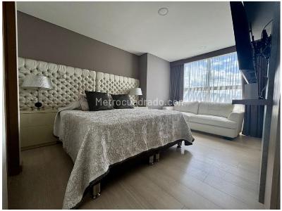 Apartamento de 2 alcobas en venta en El Poblado, Medellín, 78 m² · foto 12 de 18