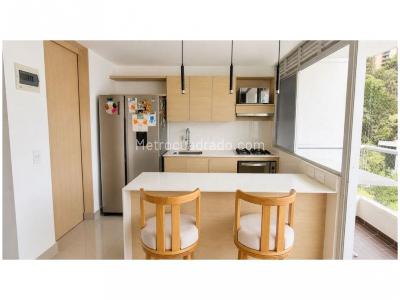 Apartamento de 3 alcobas en venta en El Poblado, Medellín, 83 m² · foto 3 de 9