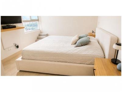 Apartamento de 3 alcobas en venta en El Poblado, Medellín, 83 m² · foto 5 de 9