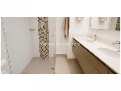 Apartamento de 3 alcobas en venta en El Poblado, Medellín, 83 m² · foto 6 de 9