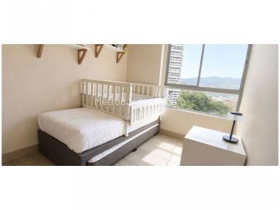 Apartamento de 3 alcobas en venta en El Poblado, Medellín, 83 m² · foto 7 de 9