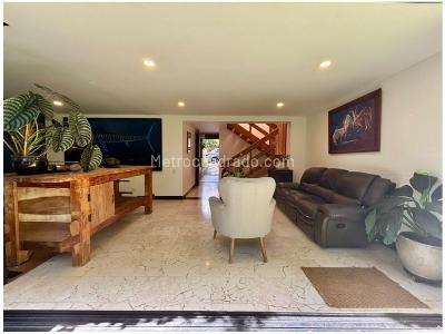 Casa de 3 alcobas en venta en El Poblado, Medellín, 290 m² · foto 6 de 20