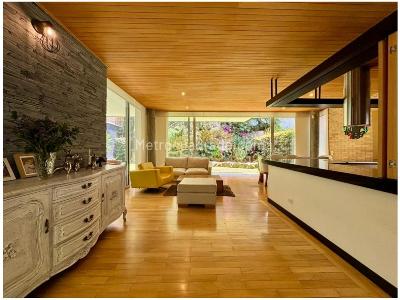 Casa de 4 alcobas en venta en Montessori, Envigado, 345 m² · foto 4 de 20