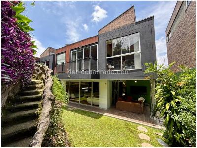 Casa de 4 alcobas en venta en Montessori, Envigado, 345 m² · foto 10 de 20
