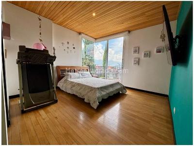 Casa de 4 alcobas en venta en Montessori, Envigado, 345 m² · foto 15 de 20