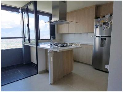 Apartamento de 3 alcobas en venta en El Poblado, Medellín, 88 m² · foto 4 de 13