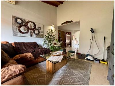 Casa de 3 alcobas en venta en Loma Benedictinos, Envigado, 350 m² · foto 10 de 20