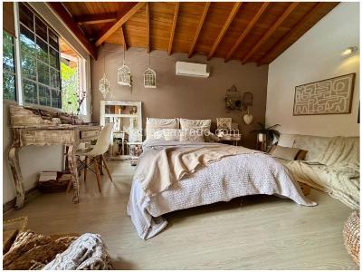 Casa de 3 alcobas en venta en Loma Benedictinos, Envigado, 350 m² · foto 14 de 20