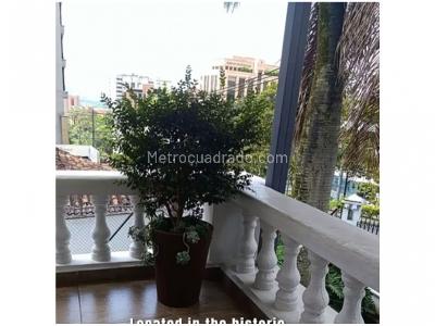 Apartamento de 3 alcobas en venta en El Poblado, Medellín, 169 m² · foto 2 de 13