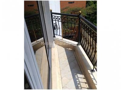 Apartamento de 3 alcobas en venta en El Poblado, Medellín, 169 m² · foto 3 de 13