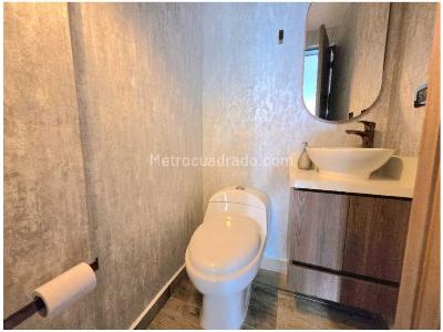 Casa de 4 alcobas en venta en San Jose, Sabaneta, 372 m² · foto 7 de 20