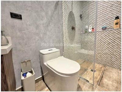 Casa de 4 alcobas en venta en San Jose, Sabaneta, 372 m² · foto 12 de 20