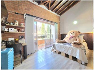 Casa de 4 alcobas en venta en San Jose, Sabaneta, 372 m² · foto 13 de 20