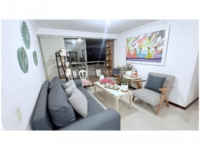 Apartamento de 3 alcobas en venta en Laureles, Medellín, 100 m² · foto 3 de 17