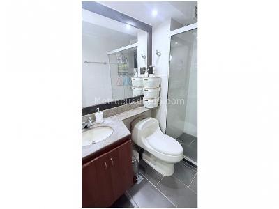 Apartamento de 3 alcobas en venta en Laureles, Medellín, 100 m² · foto 12 de 17