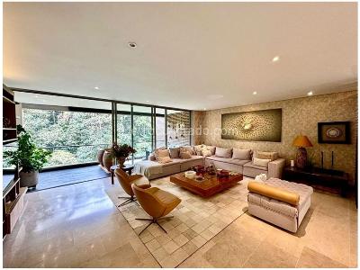 Apartamento de 3 alcobas en venta en El Poblado, Medellín, 235 m² · foto 2 de 18