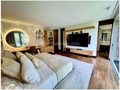 Apartamento de 3 alcobas en venta en El Poblado, Medellín, 235 m² · foto 10 de 18