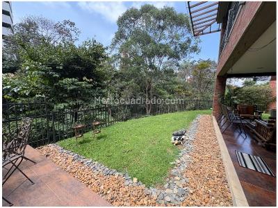 Casa de 3 alcobas en venta en Intermedia, Envigado, 516 m² · foto 2 de 20