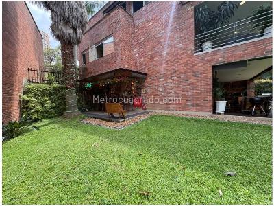 Casa de 3 alcobas en venta en Intermedia, Envigado, 516 m² · foto 4 de 20