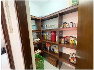 Casa de 3 alcobas en venta en Intermedia, Envigado, 516 m² · foto 14 de 20