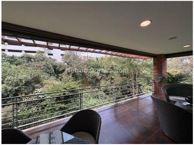 Casa de 3 alcobas en venta en Intermedia, Envigado, 516 m² · foto 15 de 20
