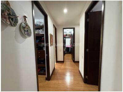 Casa de 3 alcobas en venta en Intermedia, Envigado, 516 m² · foto 17 de 20
