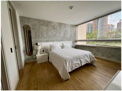 Apartamento de 2 alcobas en venta en El Poblado, Medellín, 83 m² · foto 5 de 12