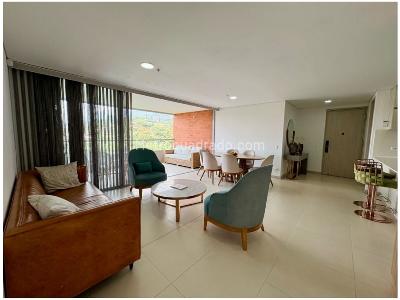 Apartamento de 3 alcobas en venta en El Escobero, Envigado, 151 m² · foto 2 de 13