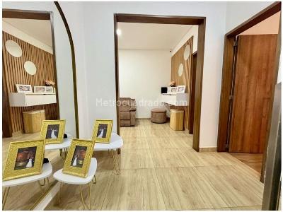 Casa de 4 alcobas en venta en El Poblado, Medellín, 240 m² · foto 11 de 19