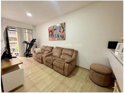 Casa de 4 alcobas en venta en El Poblado, Medellín, 240 m² · foto 13 de 19