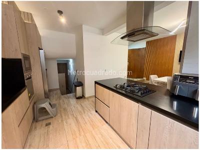 Casa de 4 alcobas en venta en El Poblado, Medellín, 240 m² · foto 18 de 19