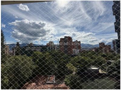 Apartamento en venta en El Poblado, Medellín · foto 8 de 16