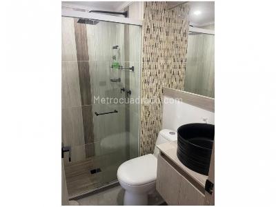 Apartamento de 3 alcobas en venta en El Poblado, Medellín, 75 m² · foto 3 de 13