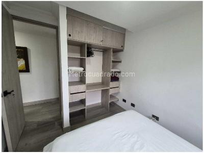 Apartamento de 3 alcobas en venta en El Poblado, Medellín, 75 m² · foto 10 de 13