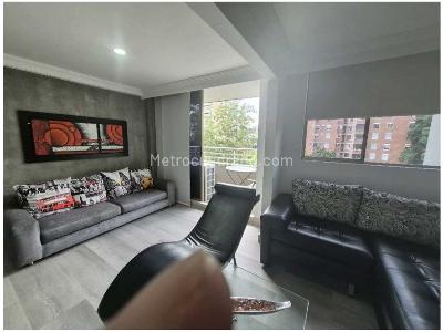 Apartamento de 3 alcobas en venta en El Poblado, Medellín, 75 m² · foto 12 de 13