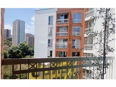 Apartamento en venta en Loma De Los Bernal, Medellín · foto 3 de 11