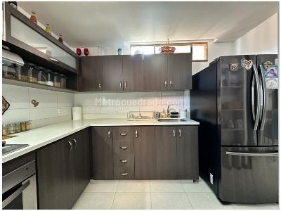 Apartamento de 3 alcobas en venta en San Jose, Sabaneta, 103 m² · foto 14 de 20
