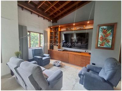 Casa de 4 alcobas en venta en La Tablaza, Medellín, 248 m² · foto 3 de 20