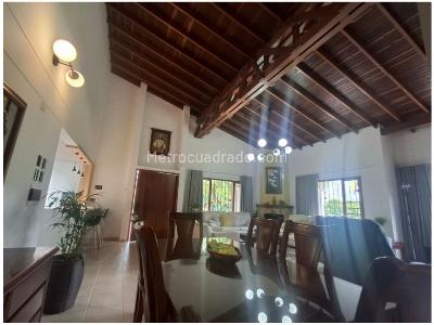 Casa de 4 alcobas en venta en La Tablaza, Medellín, 248 m² · foto 5 de 20