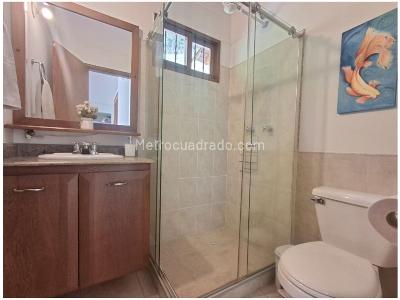 Casa de 4 alcobas en venta en La Tablaza, Medellín, 248 m² · foto 10 de 20