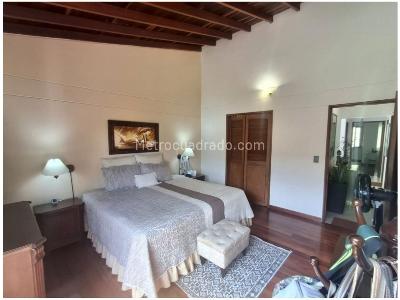 Casa de 4 alcobas en venta en La Tablaza, Medellín, 248 m² · foto 11 de 20