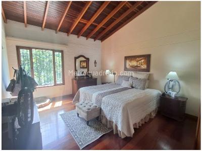 Casa de 4 alcobas en venta en La Tablaza, Medellín, 248 m² · foto 12 de 20