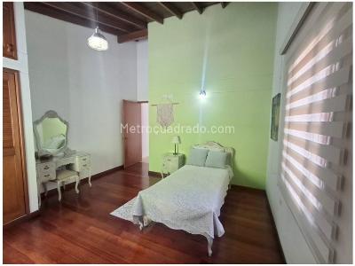 Casa de 4 alcobas en venta en La Tablaza, Medellín, 248 m² · foto 16 de 20