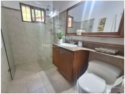 Casa de 4 alcobas en venta en La Tablaza, Medellín, 248 m² · foto 17 de 20