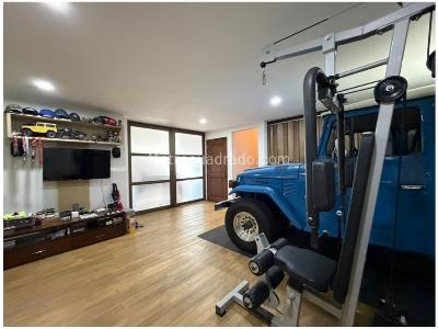 Casa de 4 alcobas en venta en El Poblado, Medellín, 350 m² · foto 6 de 20