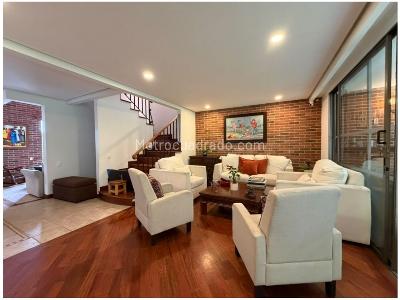 Casa de 4 alcobas en venta en El Poblado, Medellín, 350 m² · foto 16 de 20