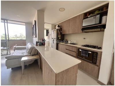 Apartamento en venta en El Chingui, Envigado · foto 1 de 18