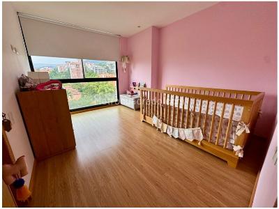 Apartamento de 3 alcobas en venta en El Poblado, Medellín, 216 m² · foto 10 de 20