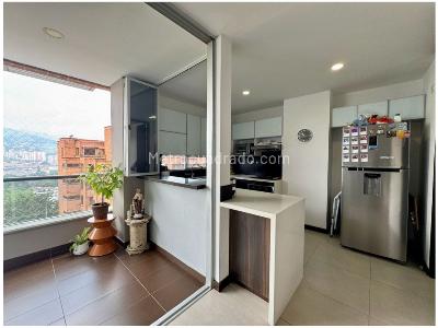Apartamento de 3 alcobas en venta en El Poblado, Medellín, 137 m² · foto 2 de 20